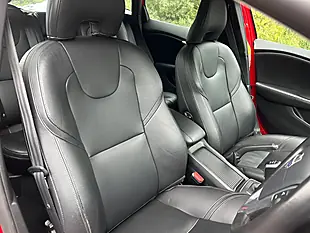 Used 2015 Volvo V40 Se Lux Nav Red - Interior and Exterior details 4