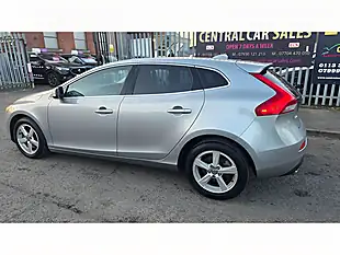 Used 2015 Volvo V40 Se Nav Silver - Interior and Exterior details 15