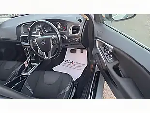 Used 2015 Volvo V40 Se Nav Silver - Interior and Exterior details 19