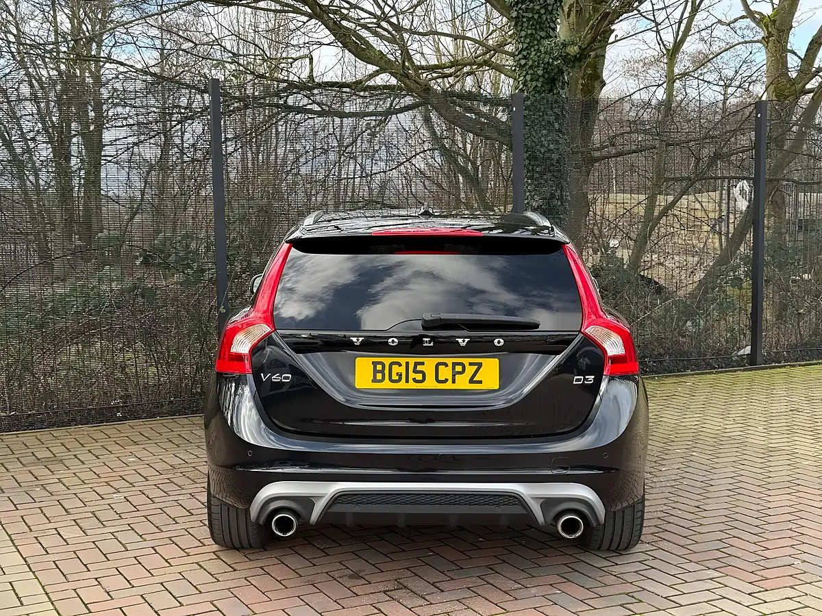 Used 2015 Volvo V60 R-Design Lux Nav Black - Interior and Exterior details 8