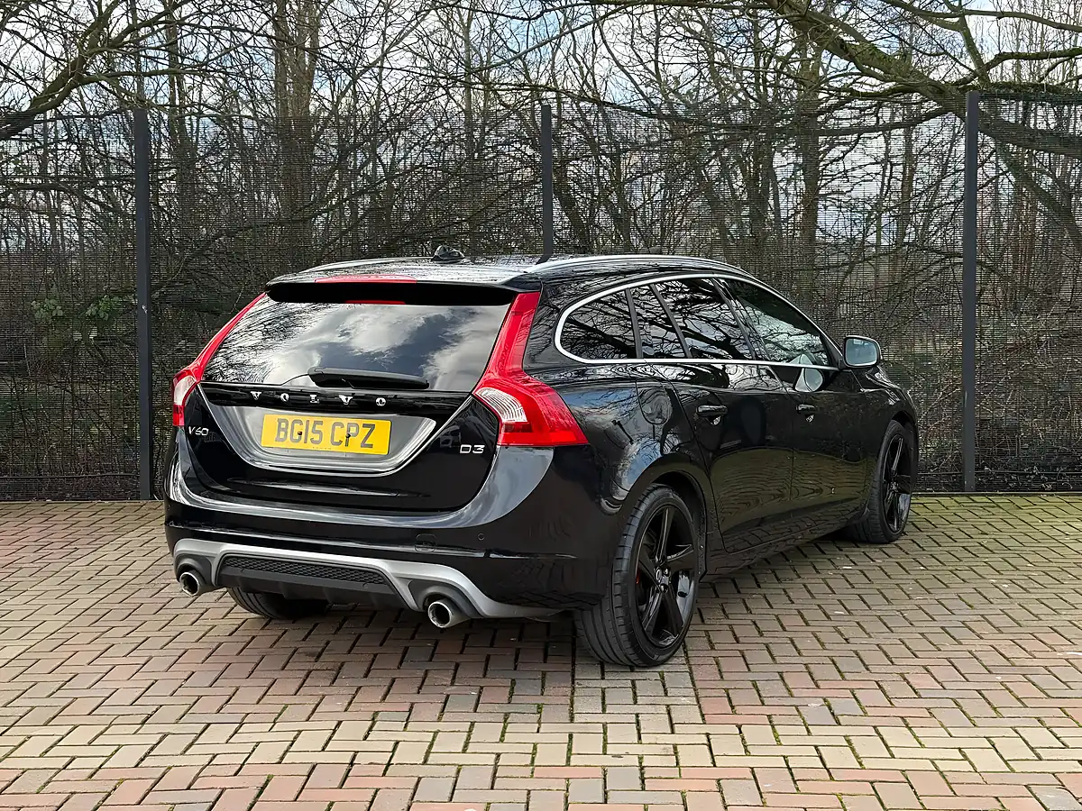 Used 2015 Volvo V60 R-Design Lux Nav Black - Interior and Exterior details 9