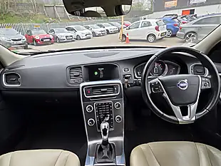 Used 2015 Volvo V60 Se Lux Nav Gold - Interior and Exterior details 7