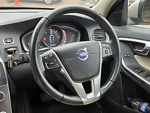 Used 2015 Volvo V60 Se Lux Nav Gold - Interior and Exterior details 8