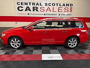 Used 2015 Volvo V70 Se Lux Red - Interior and Exterior details 4