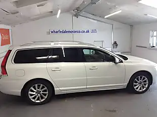 Used 2015 Volvo V70 Se Lux White - Interior and Exterior details 7