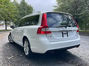 Used 2015 Volvo V70 Se Lux White - Interior and Exterior details 12
