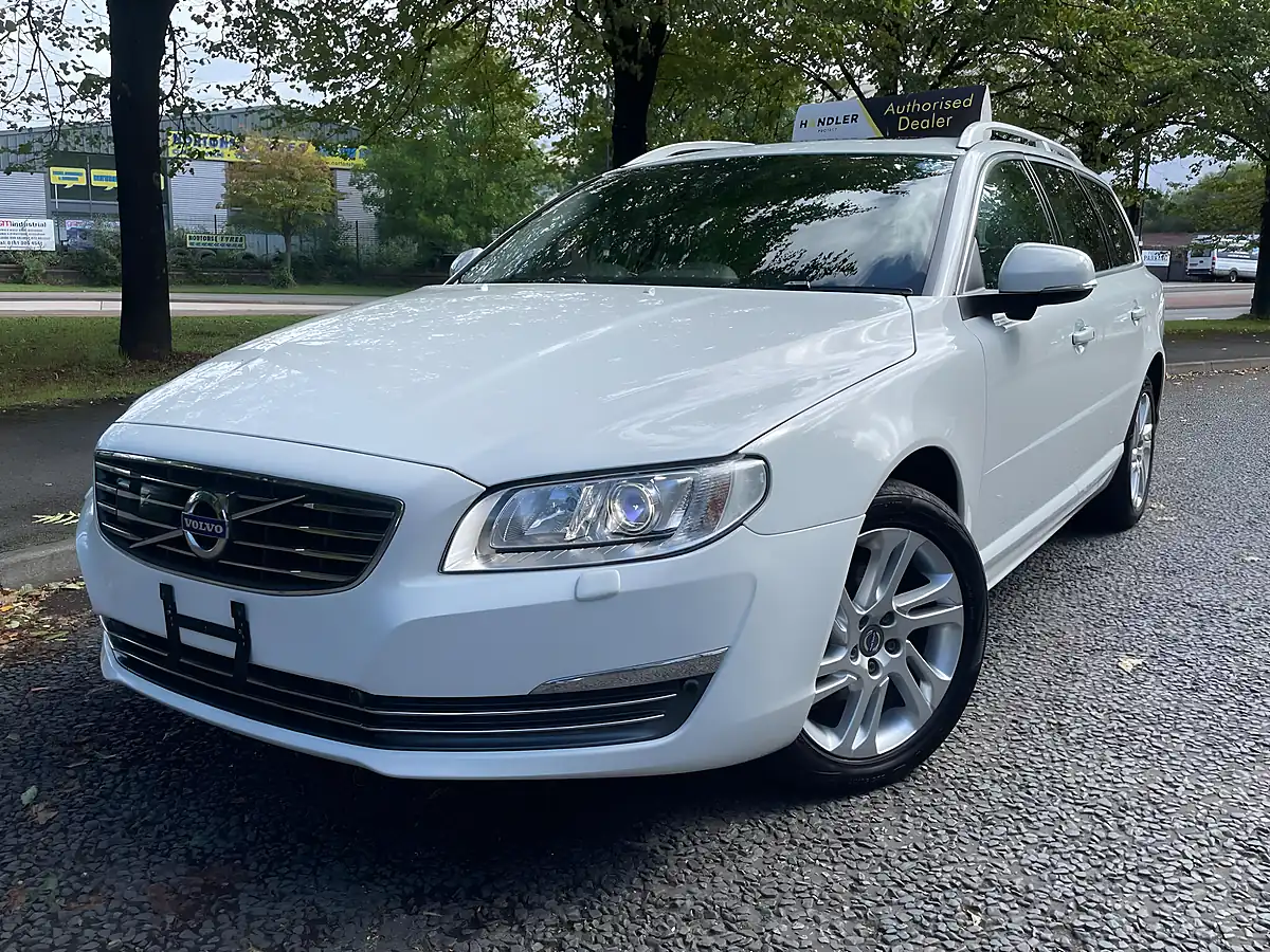 Used 2015 Volvo V70 Se Lux White - Interior and Exterior details 13