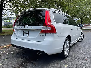 Used 2015 Volvo V70 Se Lux White - Interior and Exterior details 14