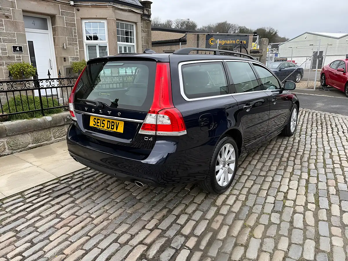 Used 2015 Volvo V70 Se Nav Magic Blue - Interior and Exterior details 8