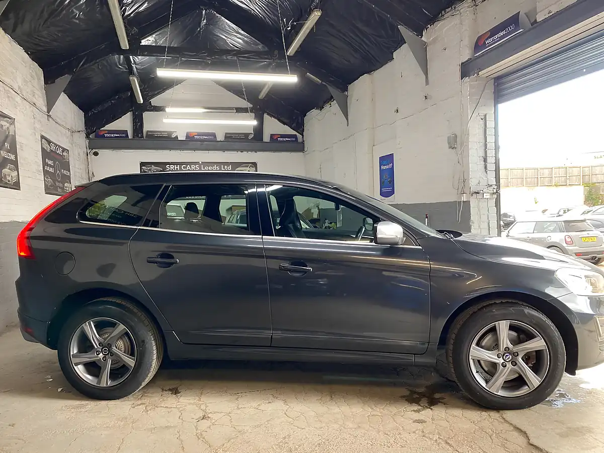 Used 2015 Volvo XC60 R-Design Grey - Interior and Exterior details 13