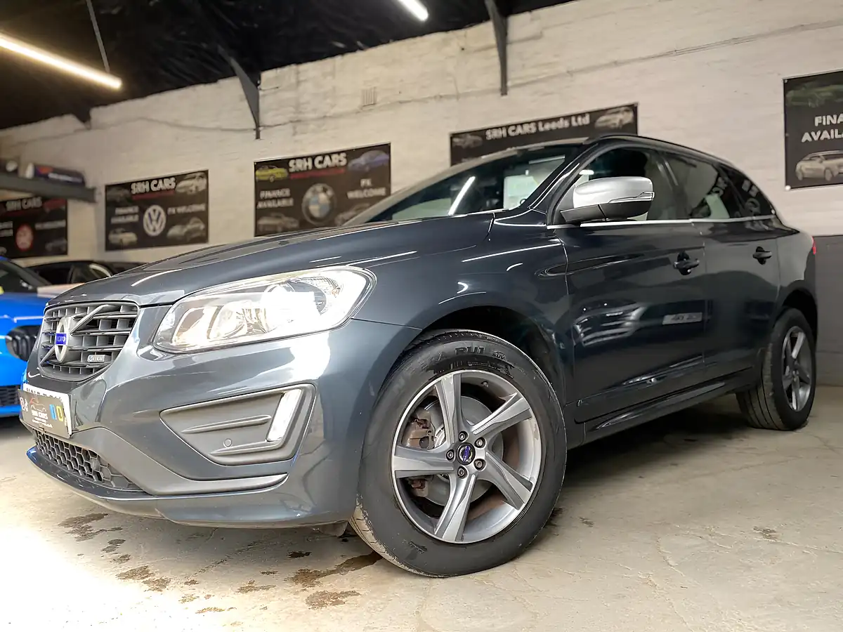 Used 2015 Volvo XC60 R-Design Grey - Interior and Exterior details 4
