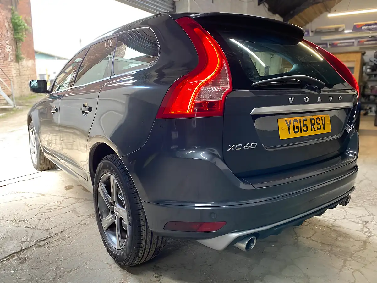 Used 2015 Volvo XC60 R-Design Grey - Interior and Exterior details 5