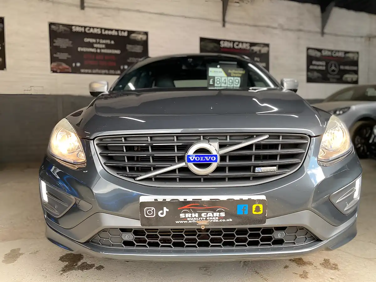 Used 2015 Volvo XC60 R-Design Grey - Interior and Exterior details 7