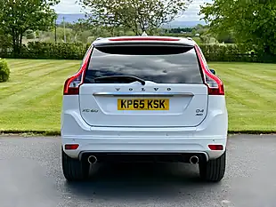 Used 2015 Volvo XC60 R-Design Lux Nav AWD Geartronic White - Interior and Exterior details 6
