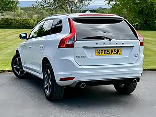 Used 2015 Volvo XC60 R-Design Lux Nav AWD Geartronic White - Interior and Exterior details 8