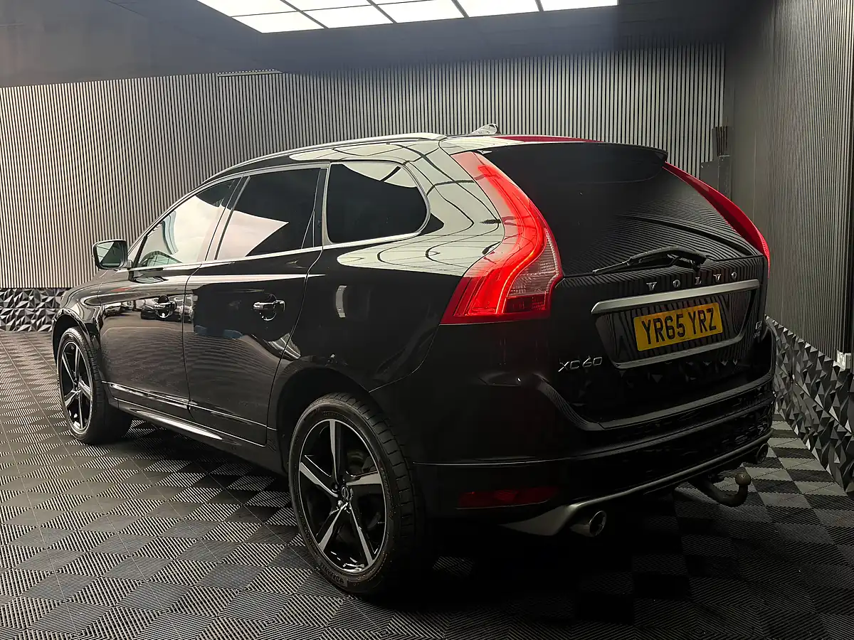 Used 2015 Volvo XC60 R-Design Lux Nav Black - Interior and Exterior details 4