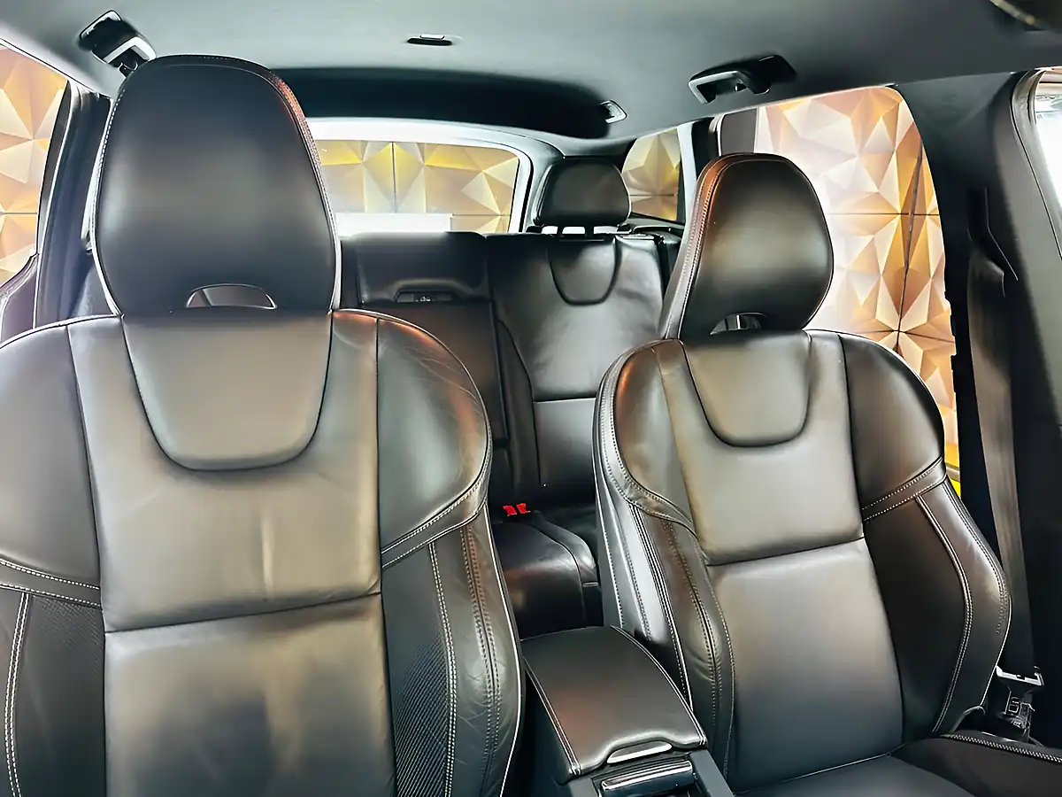 Used 2015 Volvo XC60 R-Design Lux Nav Black - Interior and Exterior details 10