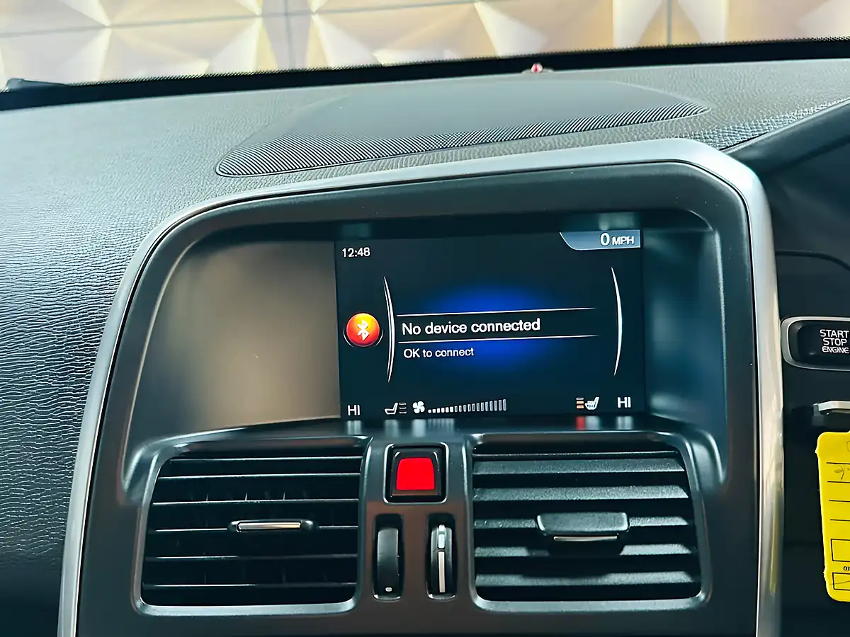 Used 2015 Volvo XC60 R-Design Lux Nav Black - Interior and Exterior details 19