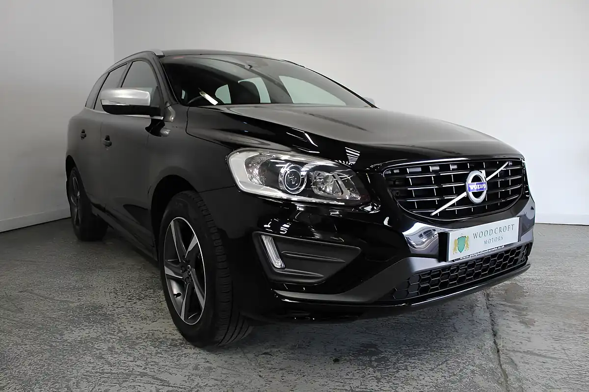 Used 2015 Volvo XC60 R-Design Lux Nav Black - Front View