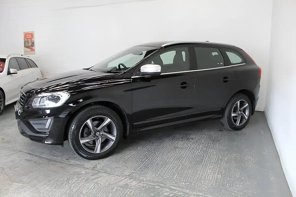 Used 2015 Volvo XC60 R-Design Lux Nav Black - Interior and Exterior details 4