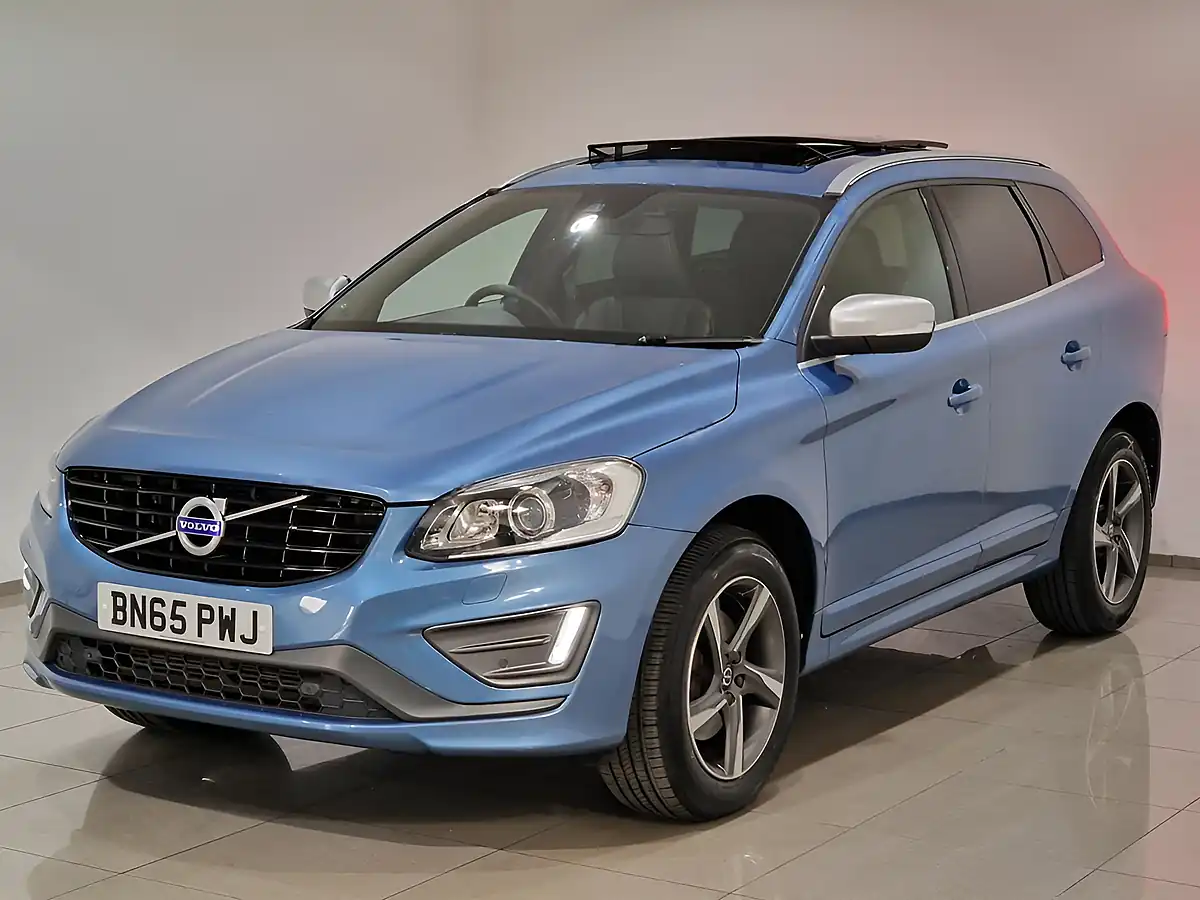 Used 2015 Volvo XC60 R-Design Lux Nav Blue - Interior and Exterior details 3