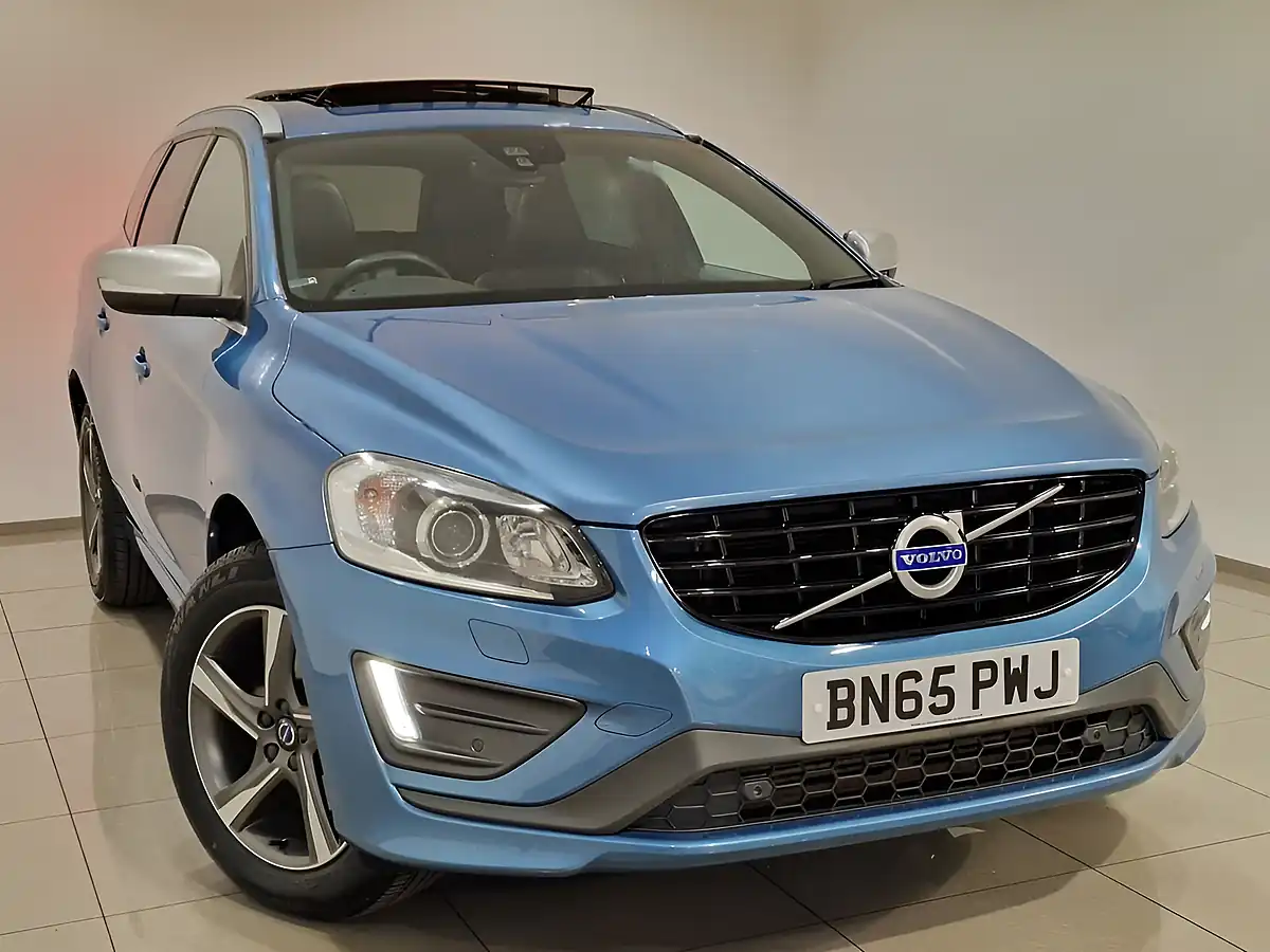 Used 2015 Volvo XC60 R-Design Lux Nav Blue - Interior and Exterior details 8