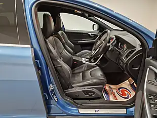 Used 2015 Volvo XC60 R-Design Lux Nav Blue - Interior and Exterior details 9