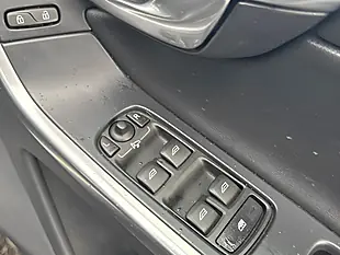 Used 2015 Volvo XC60 R-Design Lux Nav Grey - Interior and Exterior details 17