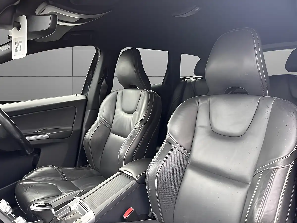Used 2015 Volvo XC60 R-Design Lux Nav Grey - Interior and Exterior details 18