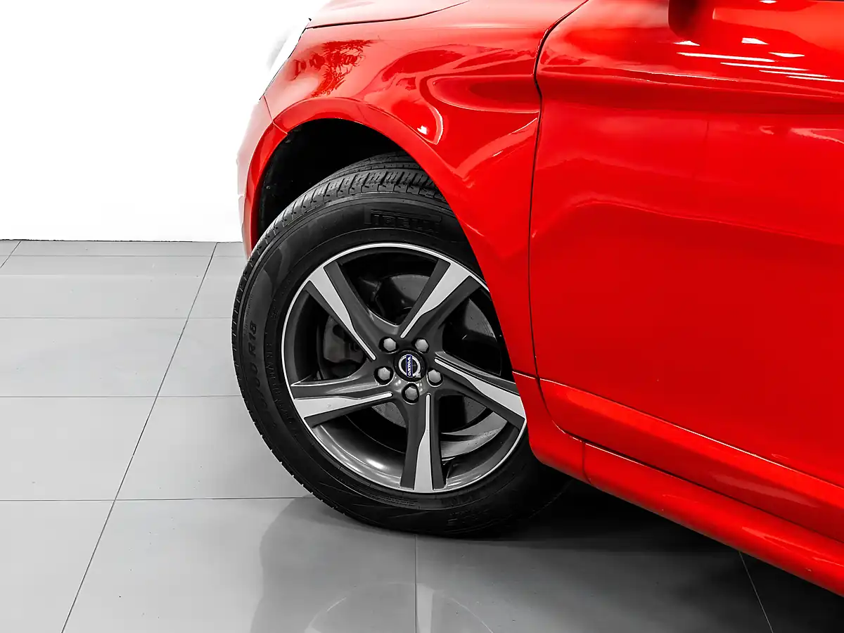 Used 2015 Volvo XC60 R-Design Lux Nav Red - Interior and Exterior details 12