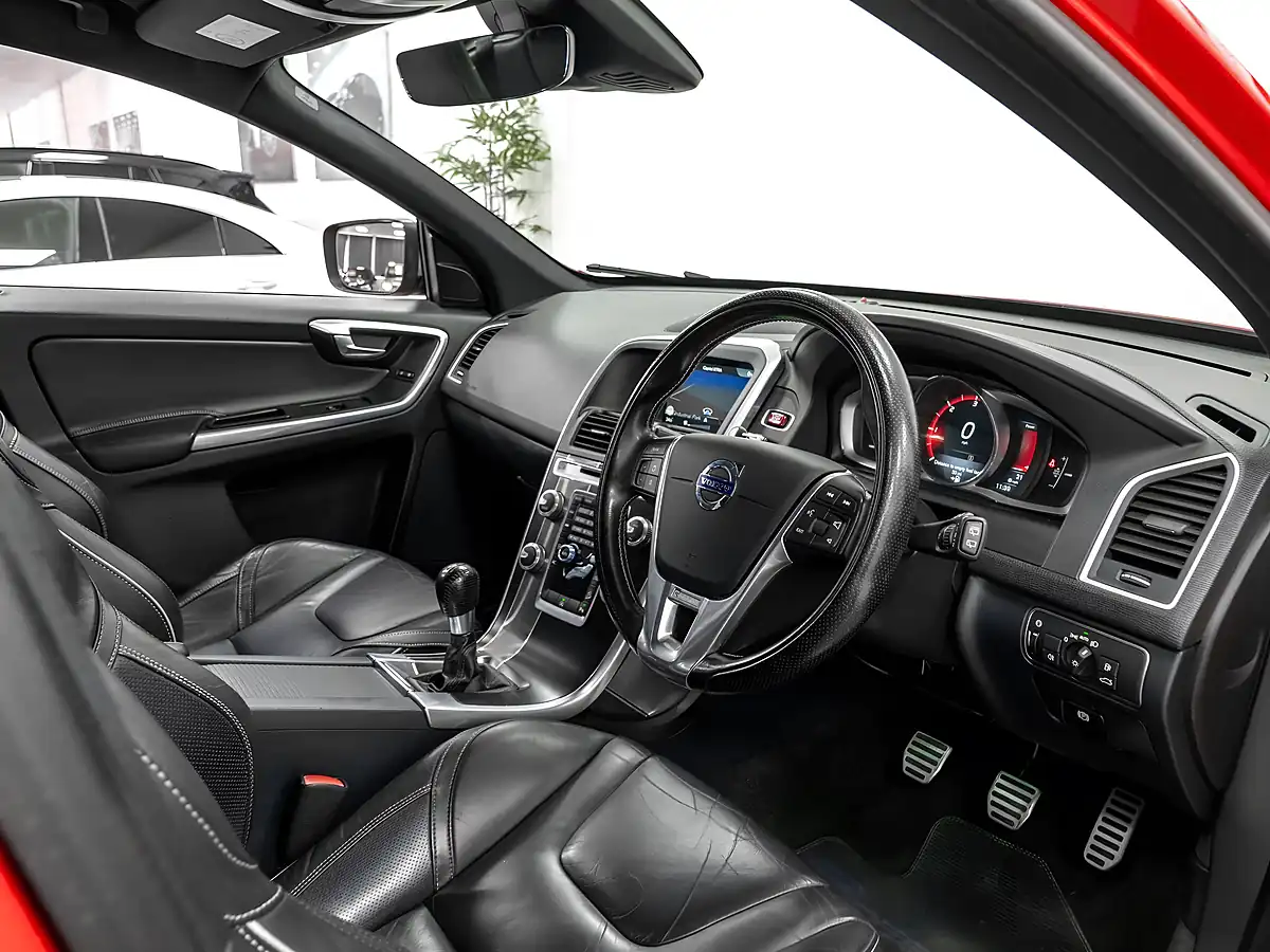 Used 2015 Volvo XC60 R-Design Lux Nav Red - Interior and Exterior details 17