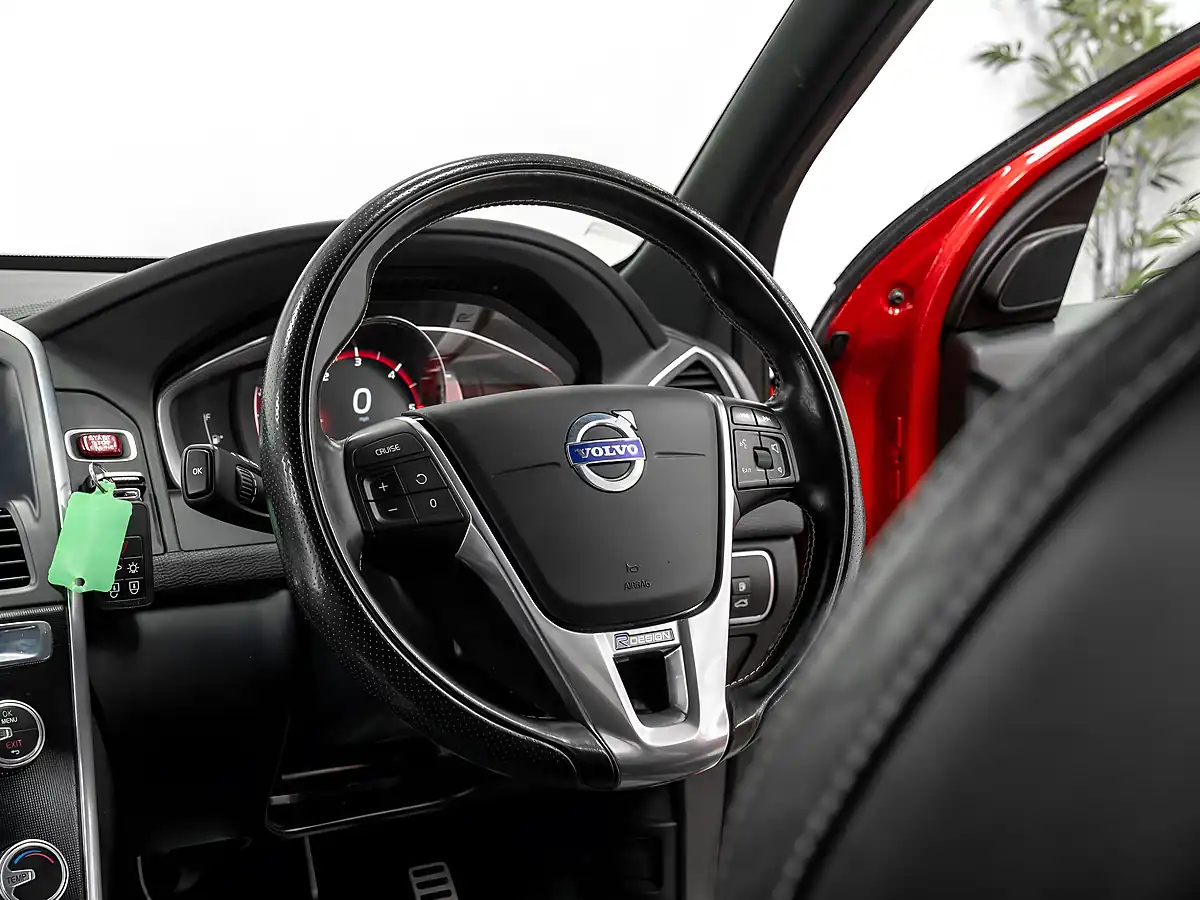 Used 2015 Volvo XC60 R-Design Lux Nav Red - Interior and Exterior details 19