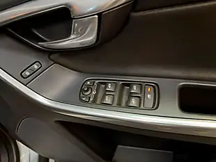 Used 2015 Volvo XC60 R-Design Lux Nav Silver - Interior and Exterior details 14