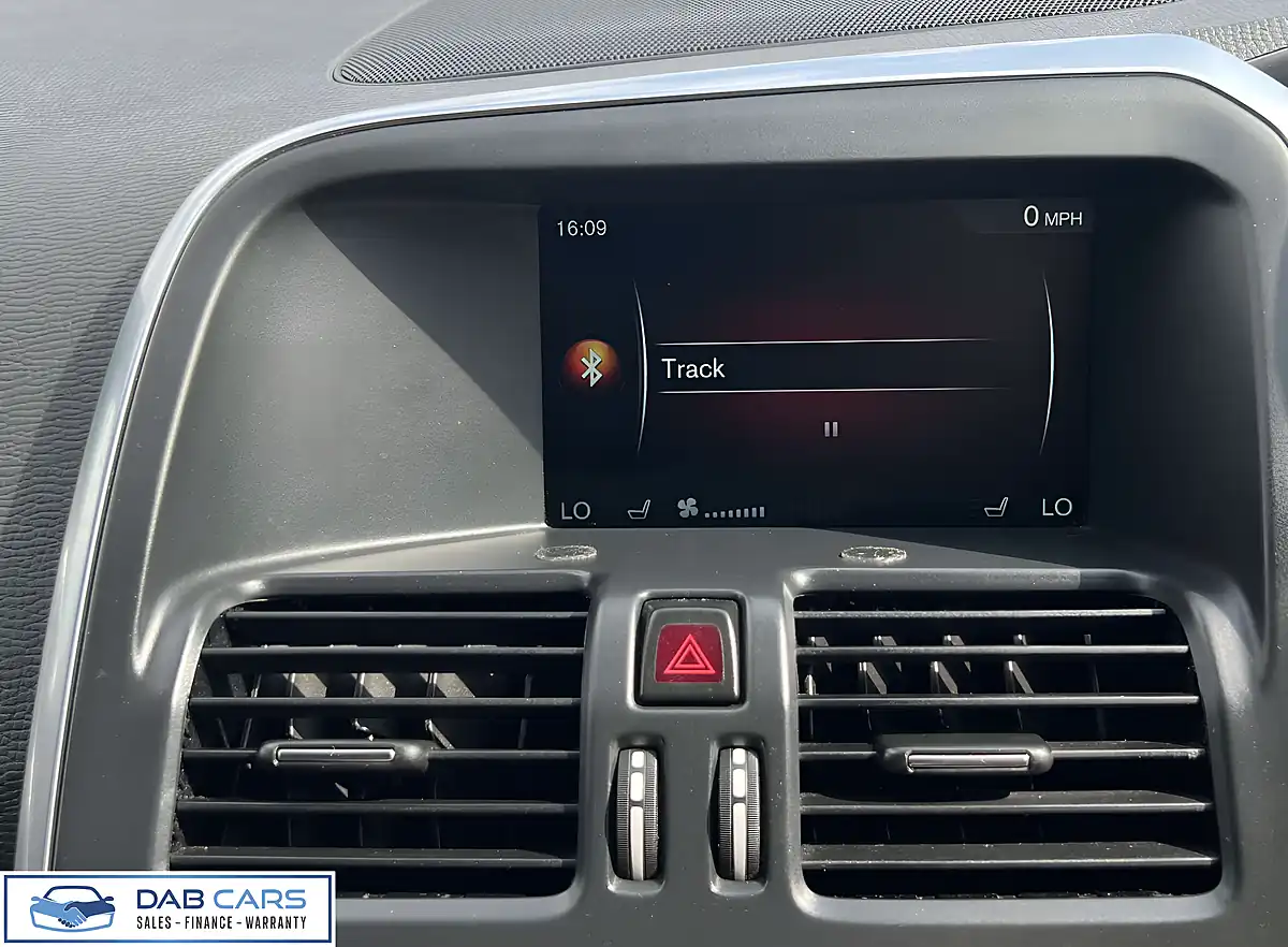 Used 2015 Volvo XC60 R-Design Luxury Nav Grey - Interior and Exterior details 11