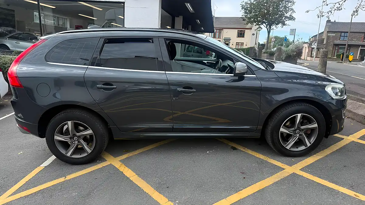 Used 2015 Volvo XC60 R-Design Nav Grey - Interior and Exterior details 12