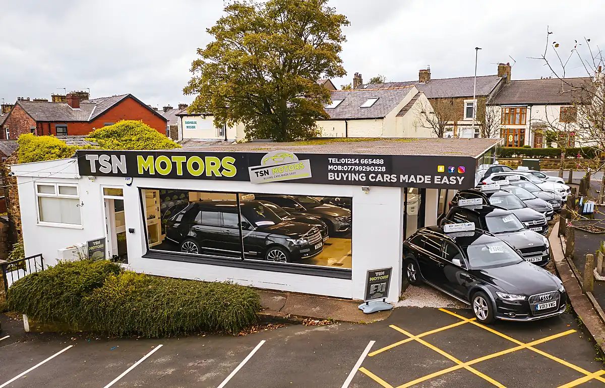 Used 2015 Volvo XC60 R-Design Nav Grey - Interior and Exterior details 4