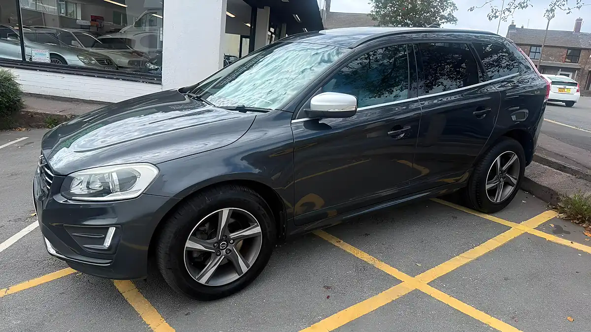 Used 2015 Volvo XC60 R-Design Nav Grey - Interior and Exterior details 7