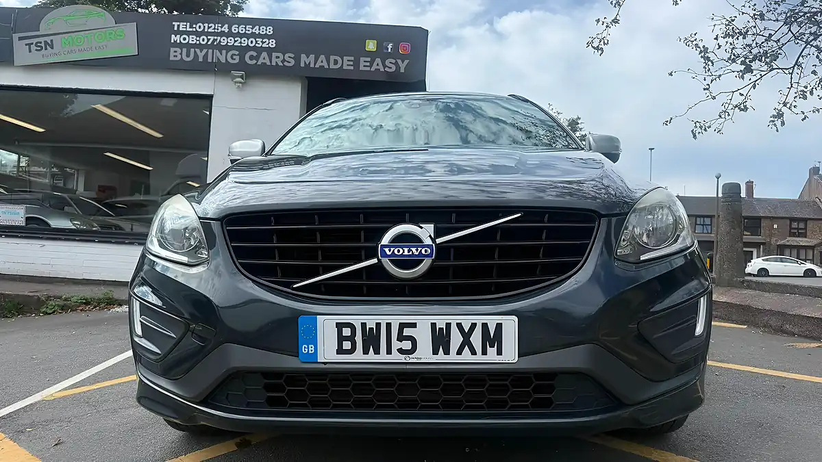 Used 2015 Volvo XC60 R-Design Nav Grey - Interior and Exterior details 9