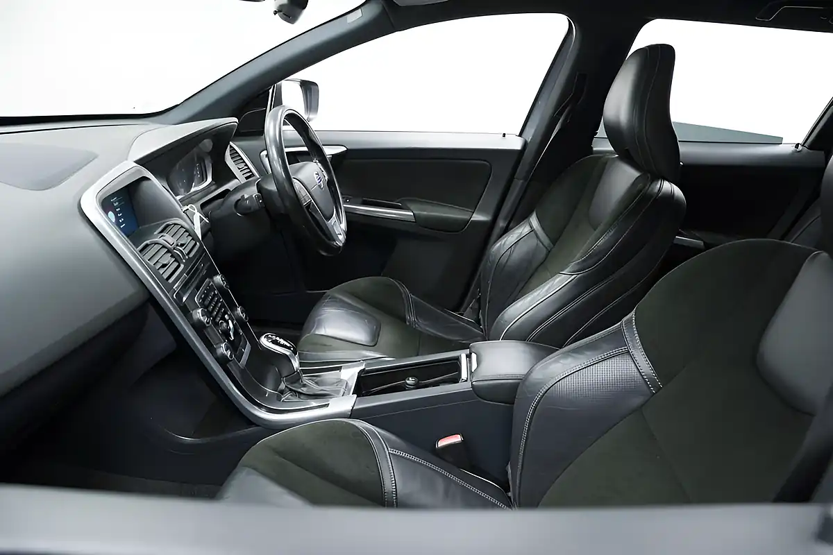 Used 2015 Volvo XC60 R-Design Nav Grey - Interior and Exterior details 19