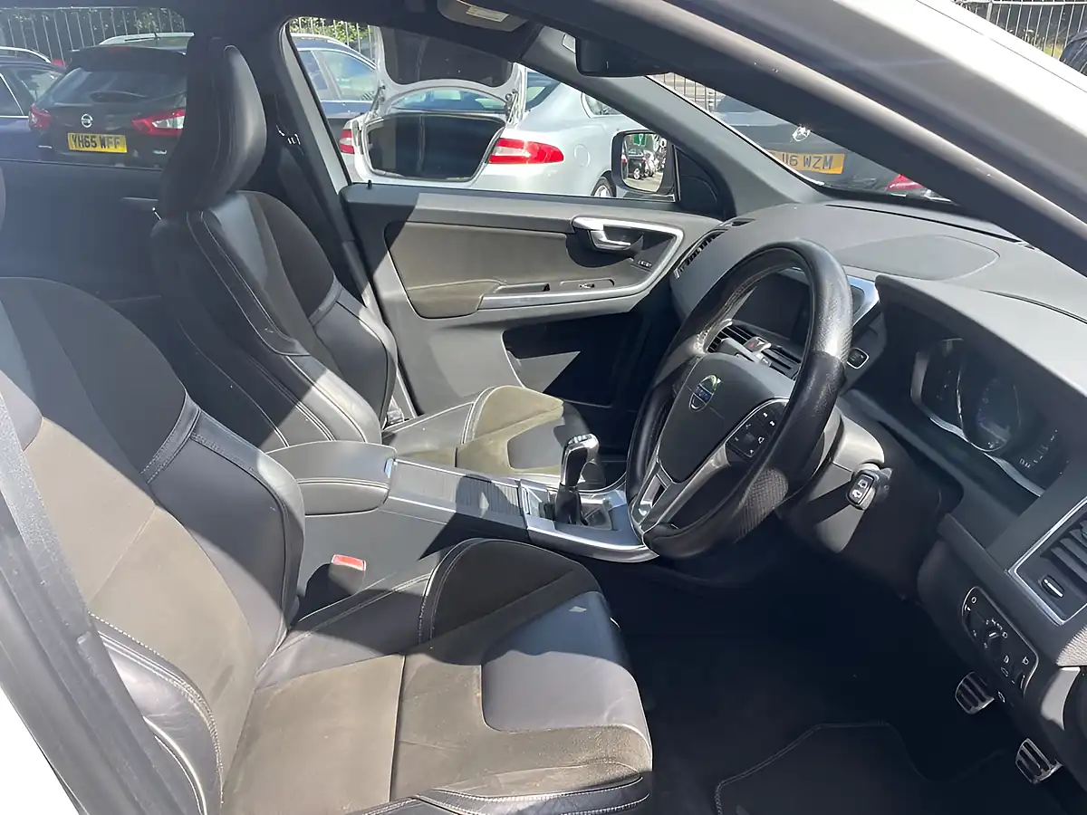 Used 2015 Volvo XC60 R-Design Nav White - Interior and Exterior details 10
