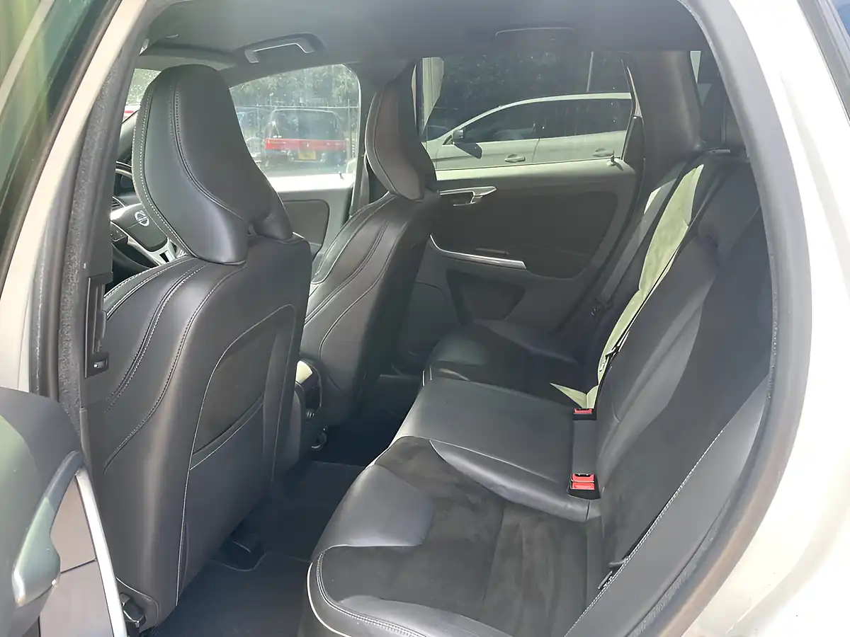 Used 2015 Volvo XC60 R-Design Nav White - Interior and Exterior details 14