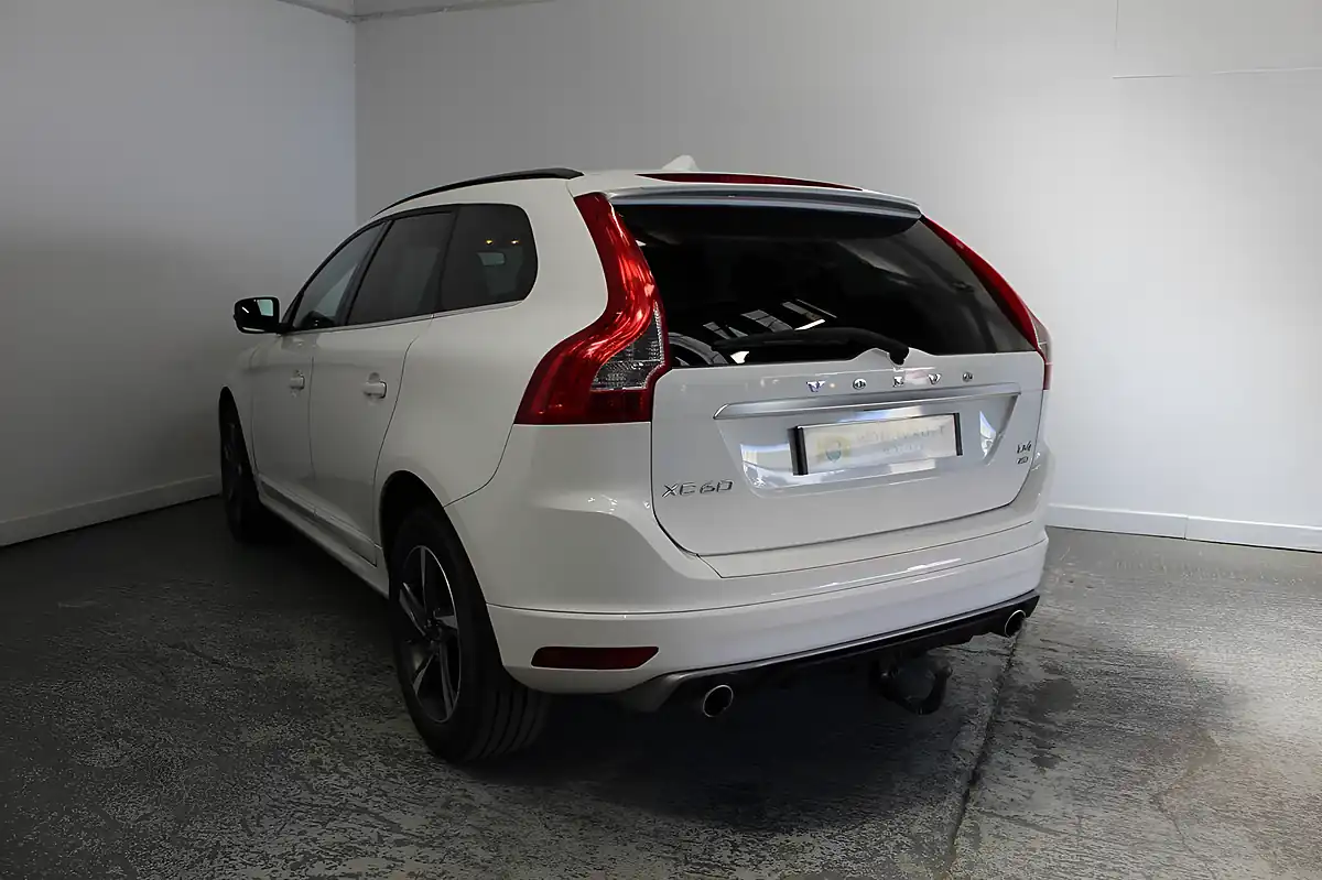 Used 2015 Volvo XC60 R-Design Nav White - Interior and Exterior details 5