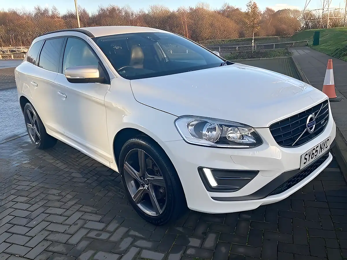 Used 2015 Volvo XC60 R-Design Nav White - Interior and Exterior details 10
