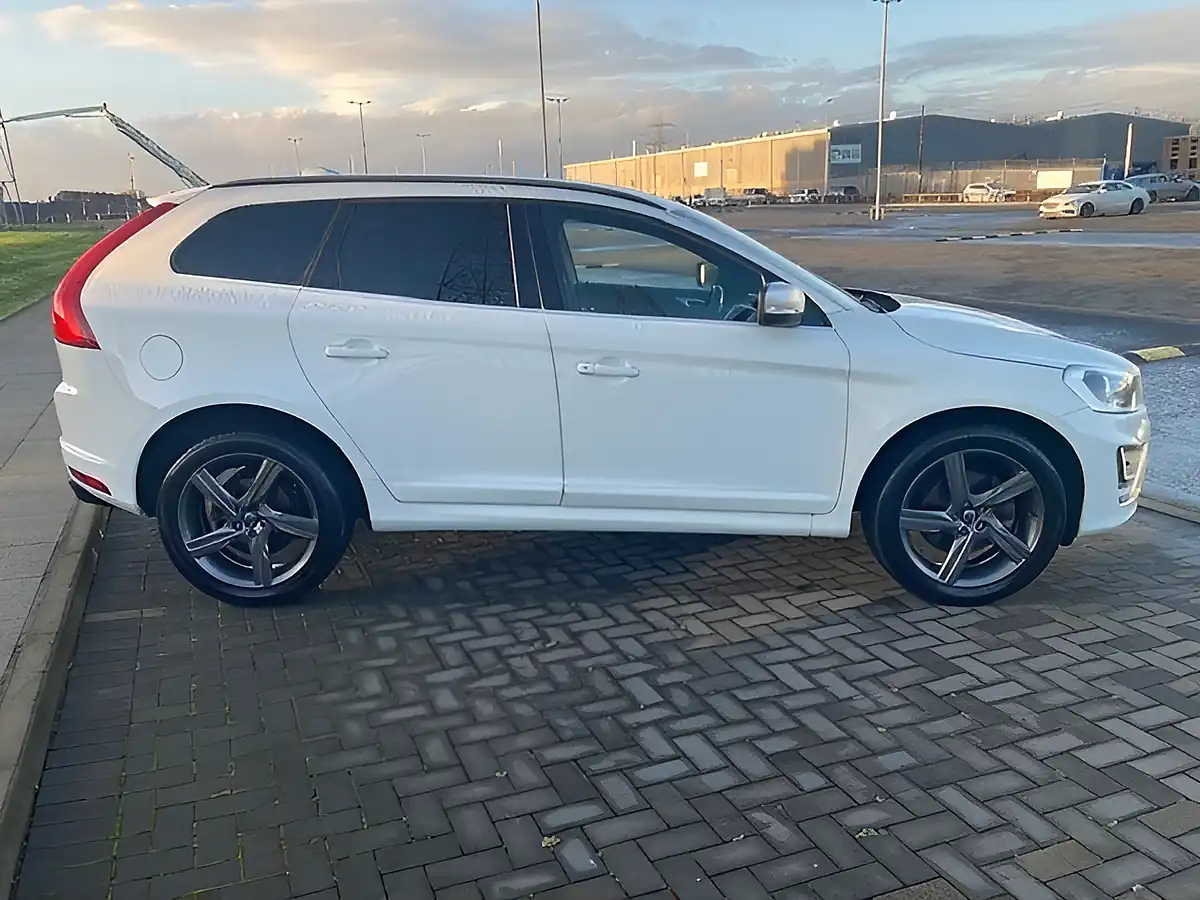 Used 2015 Volvo XC60 R-Design Nav White - Interior and Exterior details 8