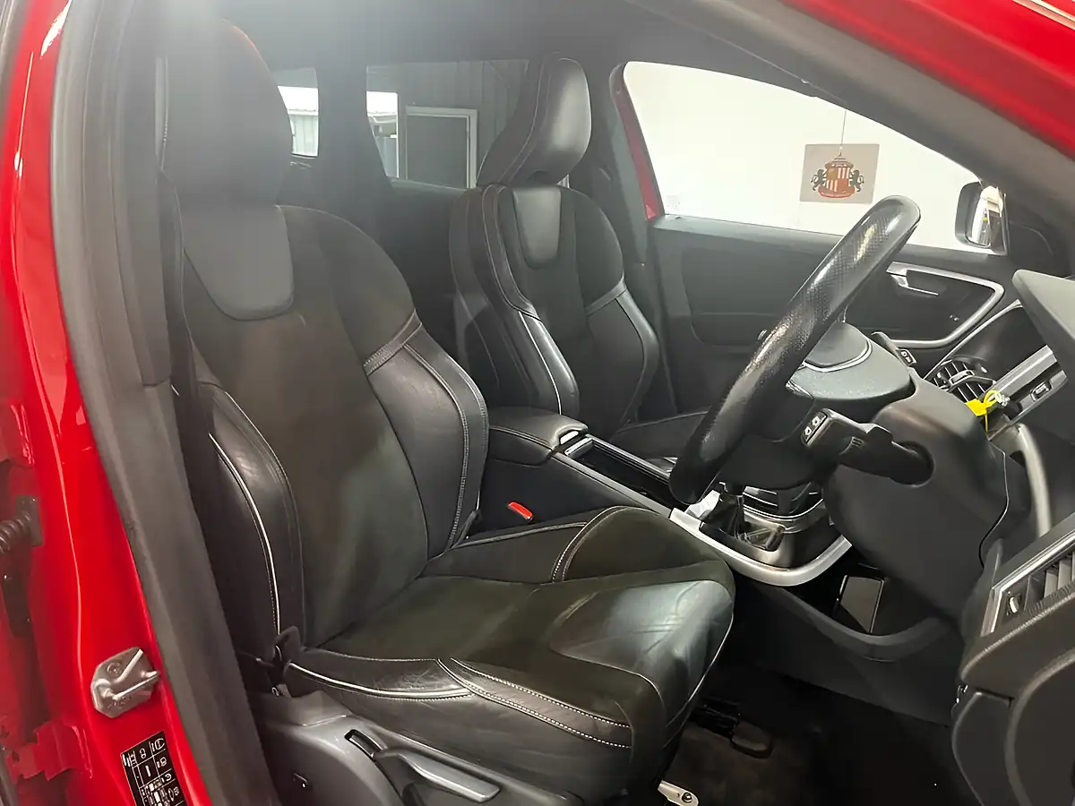 Used 2015 Volvo XC60 R-Design Red - Interior and Exterior details 16