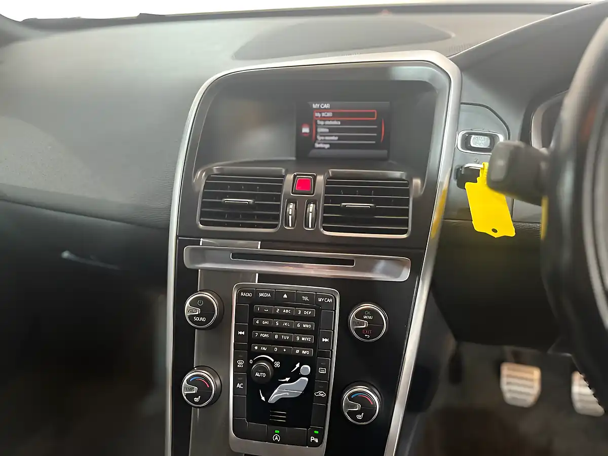 Used 2015 Volvo XC60 R-Design Red - Interior and Exterior details 19