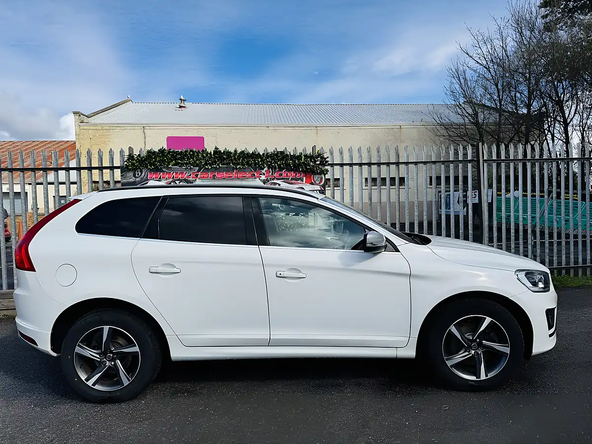 Used 2015 Volvo XC60 R-Design White - Interior and Exterior details 3