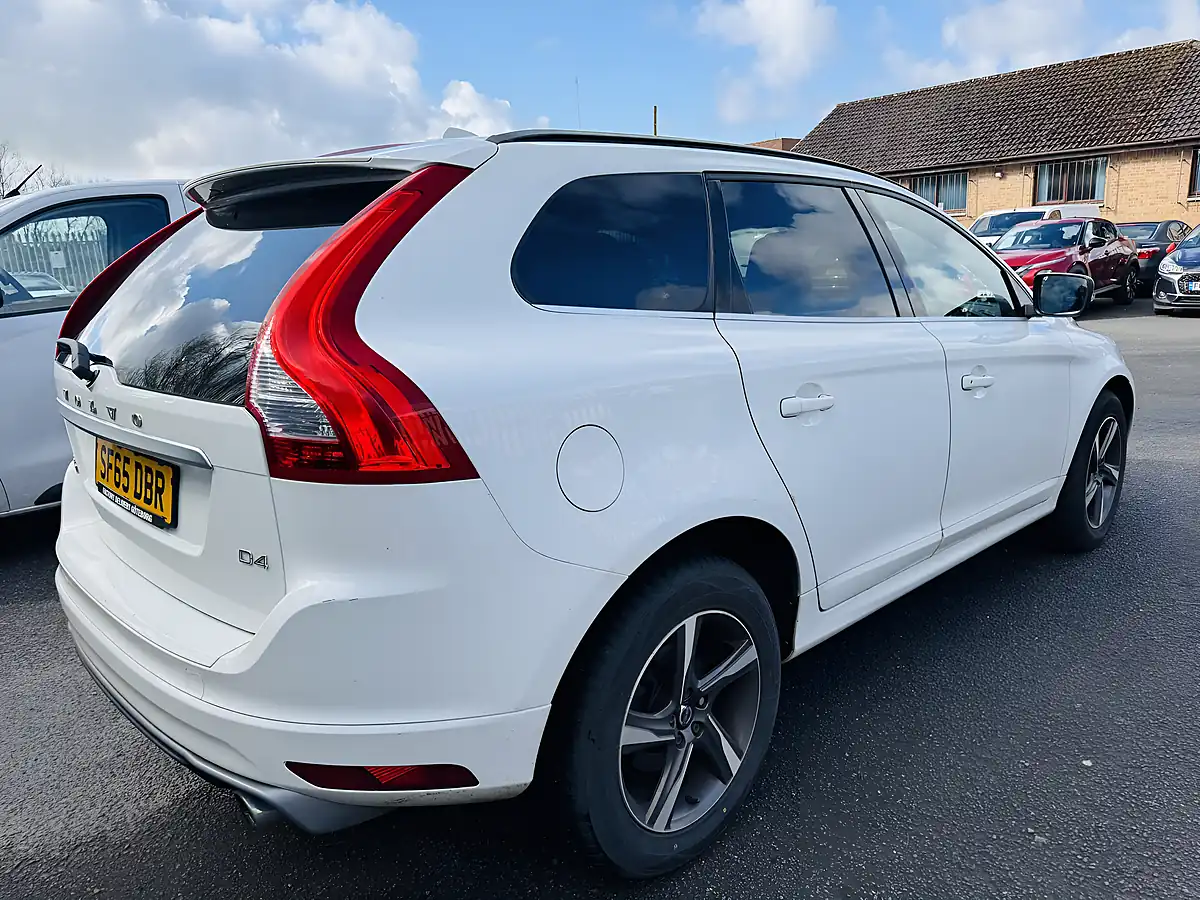 Used 2015 Volvo XC60 R-Design White - Interior and Exterior details 5