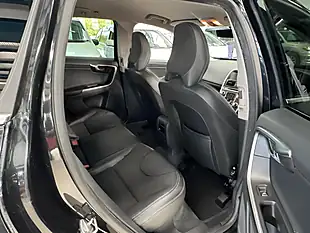 Used 2015 Volvo XC60 Se Black - Interior and Exterior details 12