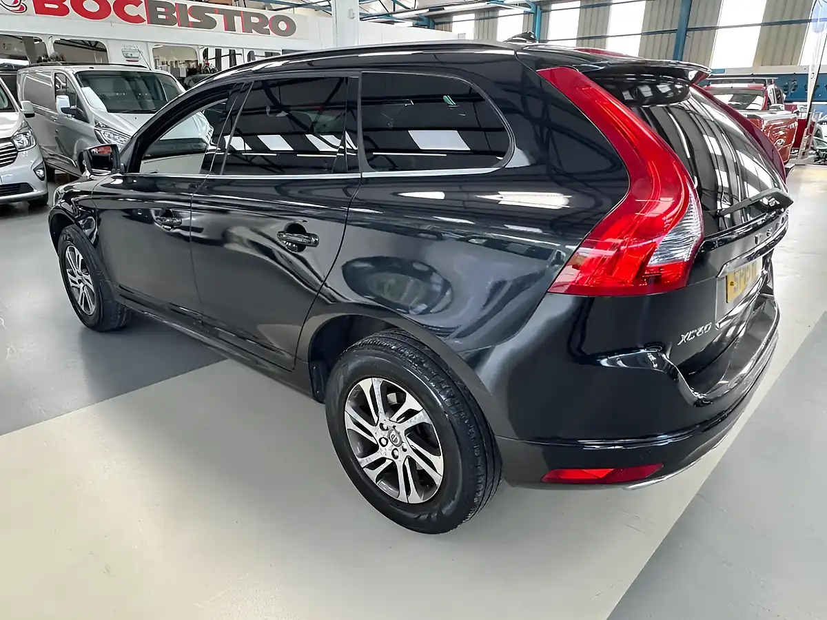 Used 2015 Volvo XC60 Se Black - Interior and Exterior details 4